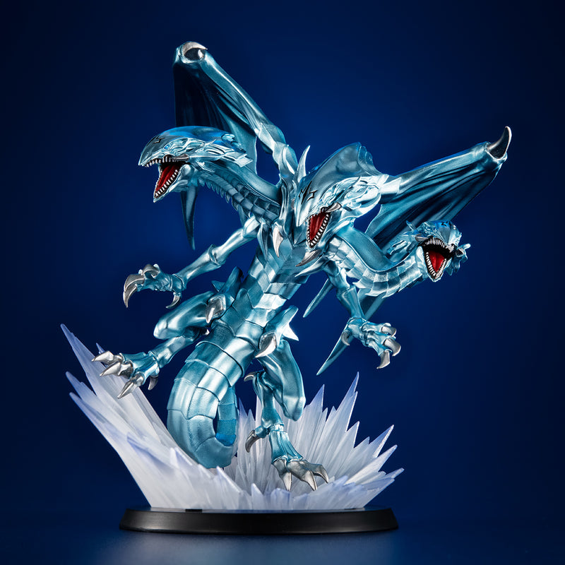 Yu-Gi-Oh! - Monsters Chronicle Duel Monsters - Blue Eyes Ultimate Dragon Figure