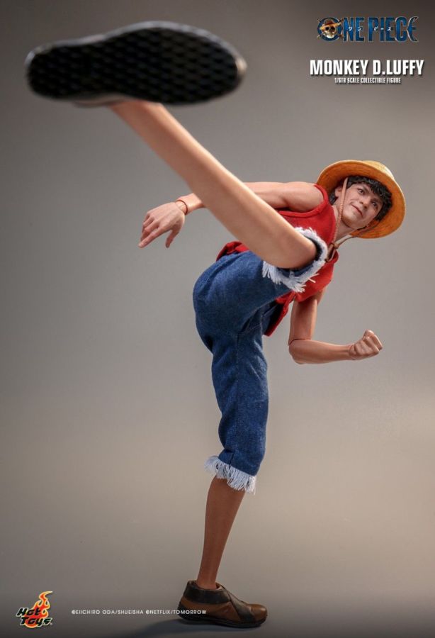 One Piece (Netflix 2023) - Monkey D. Luffy 1:6 Scale Collectable Action Figure