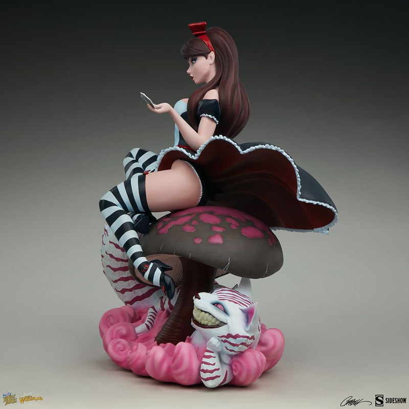 Alice in Wonderland - Game of Hearts Statue