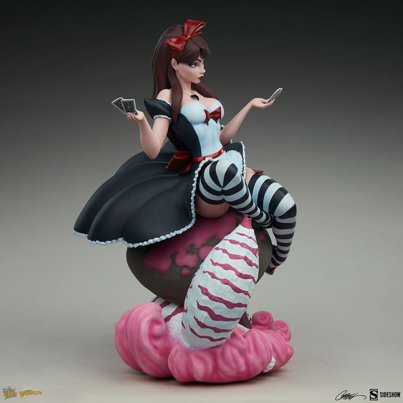 Alice in Wonderland - Game of Hearts Statue