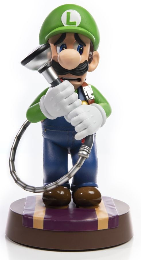 Luigi's Mansion 3 - Luigi 9" PVC Statue Standard Edition