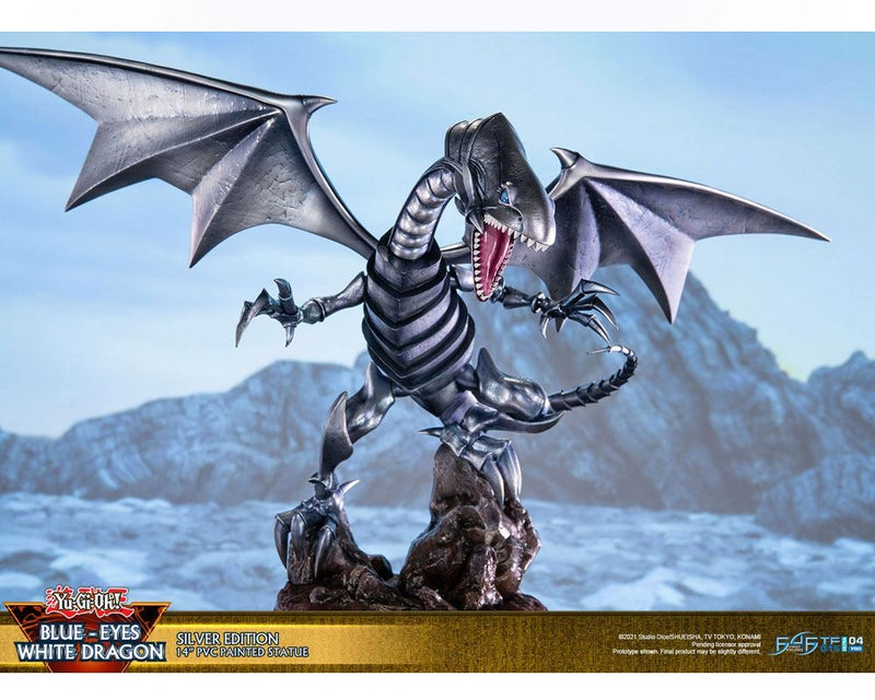 Yu-Gi-Oh! - Blue Eyes White Dragon (Silver) PVC Statue