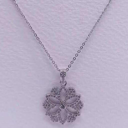 Genie Flower Necklace