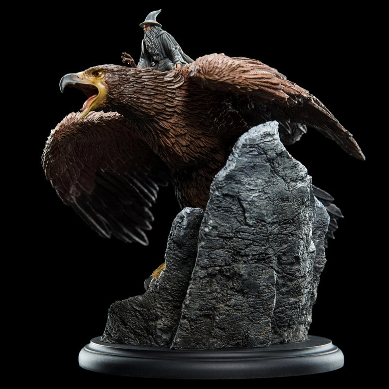 The Lord of the Rings - Gandalf on Gwaihir Miniature Statue