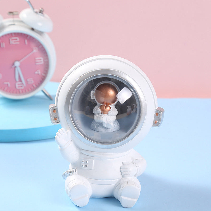 Astronaut Night Light