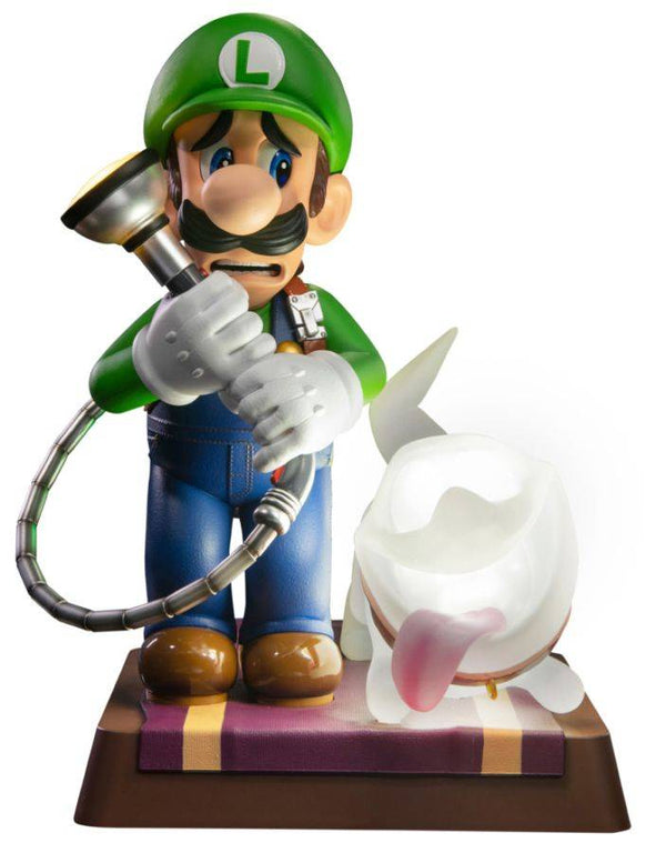 Luigi's Mansion 3 - Luigi 9" PVC Statue Collector's Edition