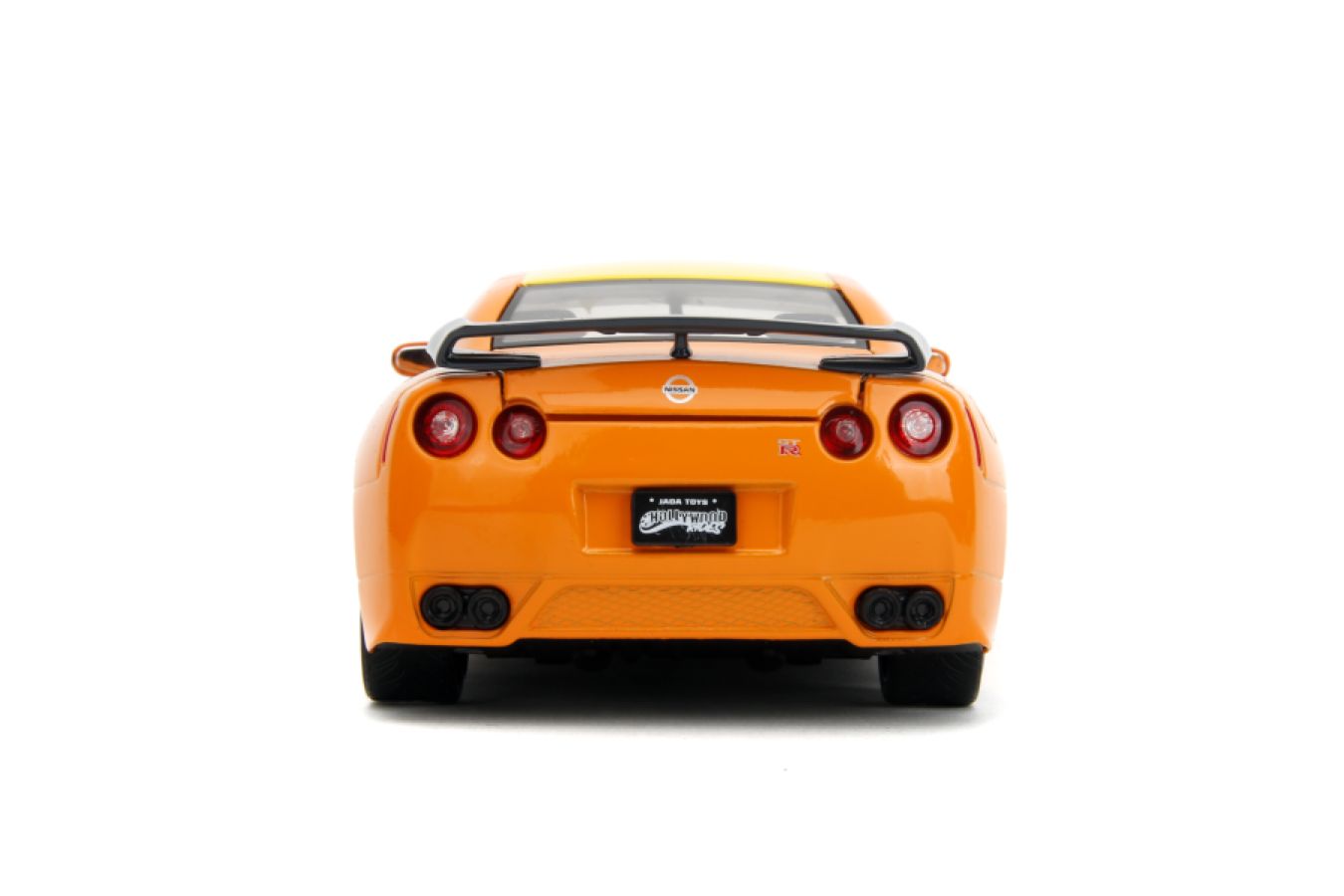 Naruto - Nissan GT-R R35 (2009) 1:24 Scale with Naruto Figure Hollywoo