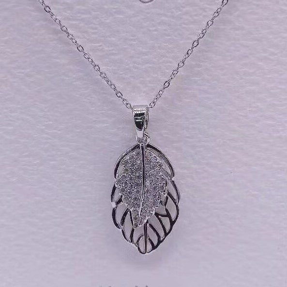 Winter Leaves Necklace