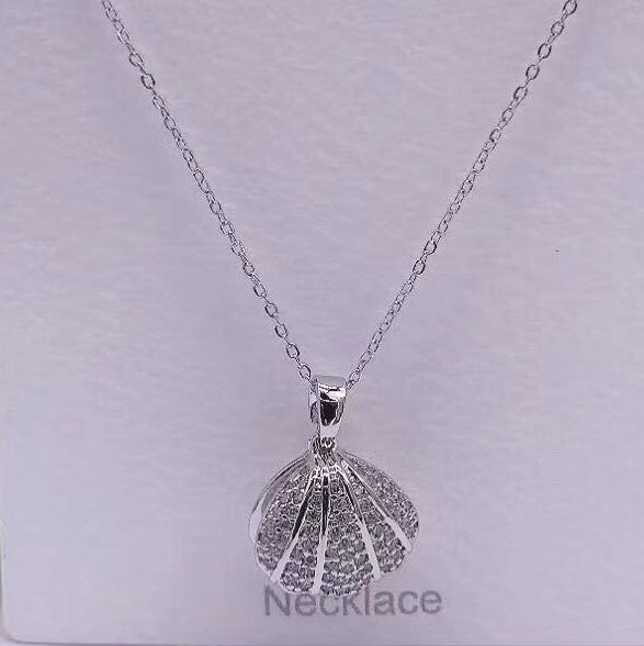 Clam Necklace