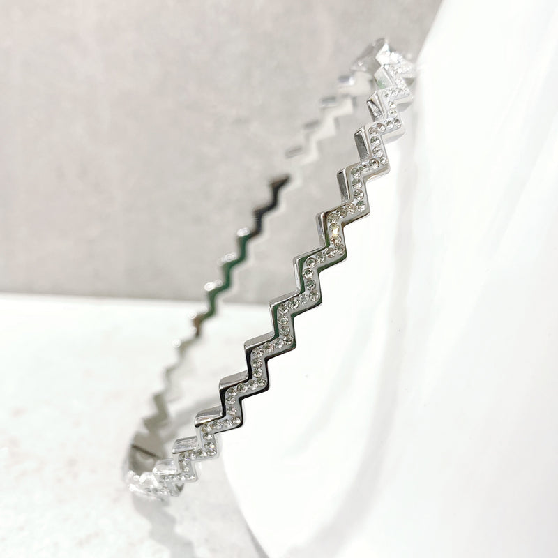 Zig Zag Crystal Bangle
